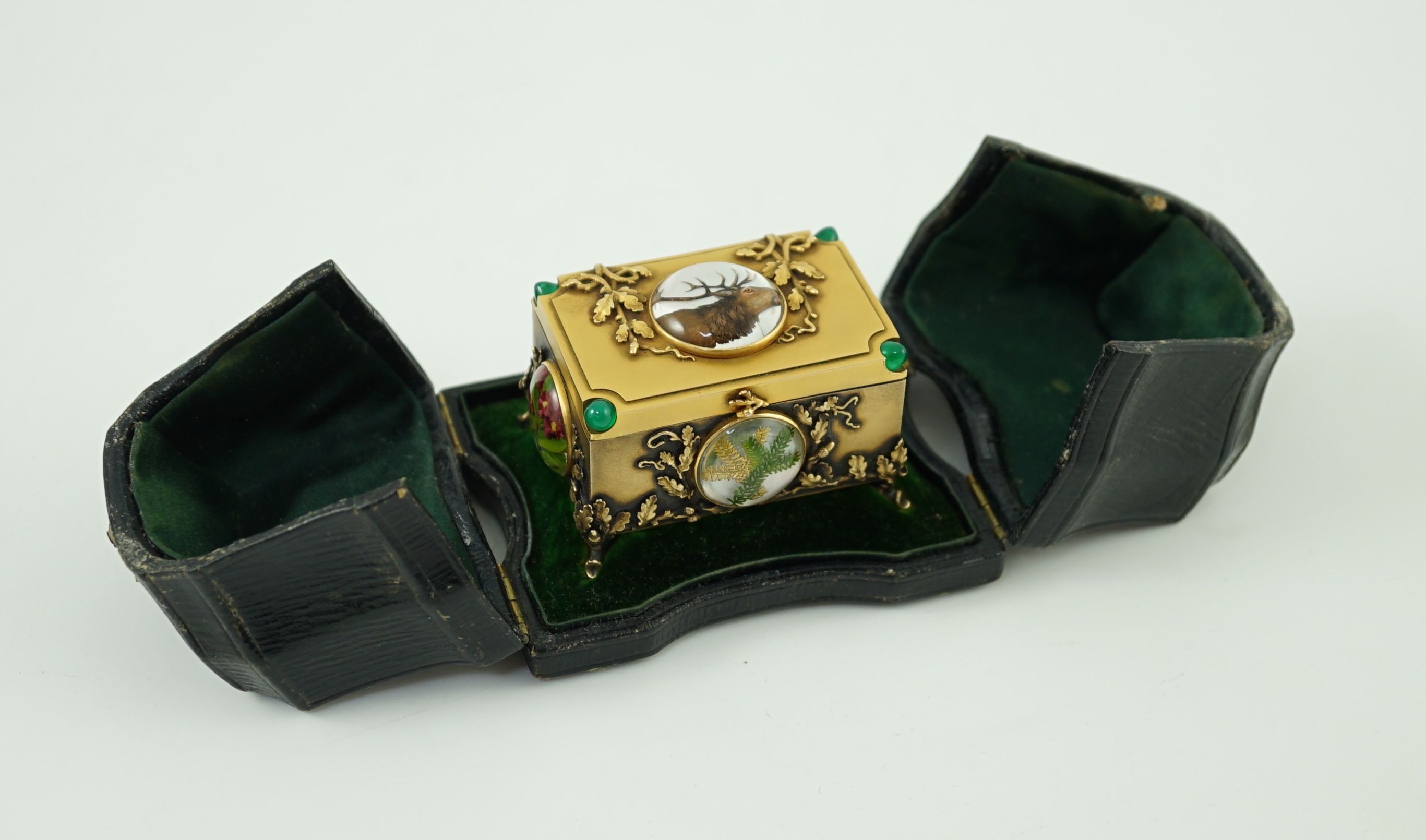 A late 19th/early 20th century Viennese gold, chrysoprase and Essex crystal set small trinket casket, by Josef Siess Sohne, (1895-1922)